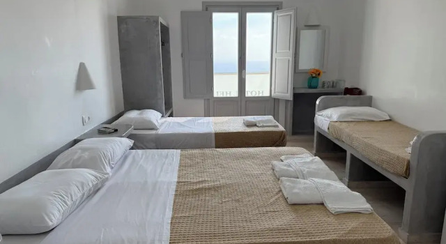 Четырёхместный семейный номер Standard Hotel Hellas