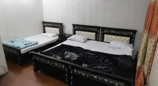 Shahtaj hotel, Book Hotel Lahore Pakistan, nær Allama Iqbal Museum