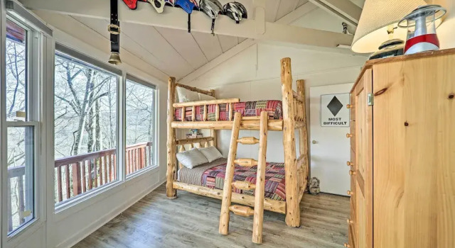 Mountain Treehouse: A Unique Hilltop Hideaway, Забронировать Дом для отпуска Бич Маунтин Аппалачи
