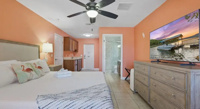 Коттедж Presidential Coco Sands Beachside Cottages