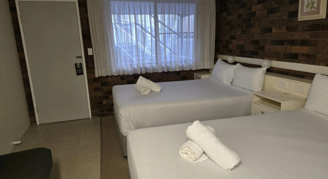 Четырёхместный номер Standard Best Western Parkside Motor Inn