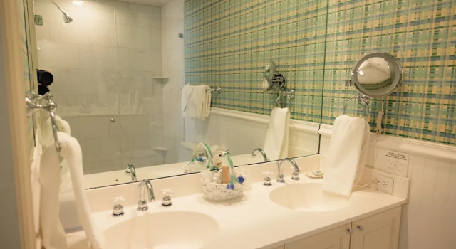 Номер Luxury Oakmont Inn