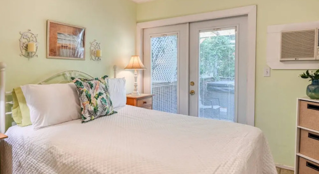 Vilano Cottage Unit A, Забронировать Дом для отпуска Виллы Saint Augustine Area, Вилла