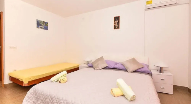 Apartments Mare