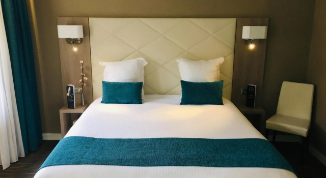 Hotel Le Normandy, Book Hotel Hotels in Vernon with Parking, Parking