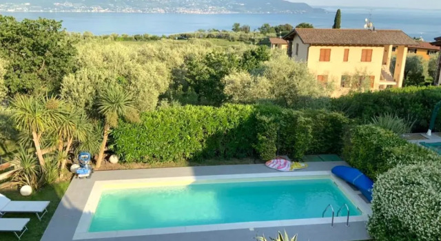 Апартаменты Casa Oleandri With Pool And Lake View
