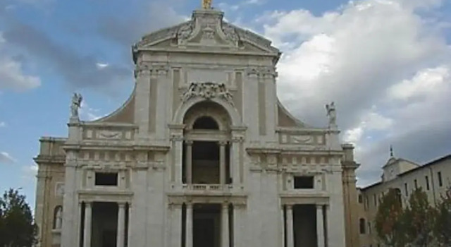 La Casa di Francesco, Buchen Sie Hotel Business-Hotels in Assisi, 4* 5*