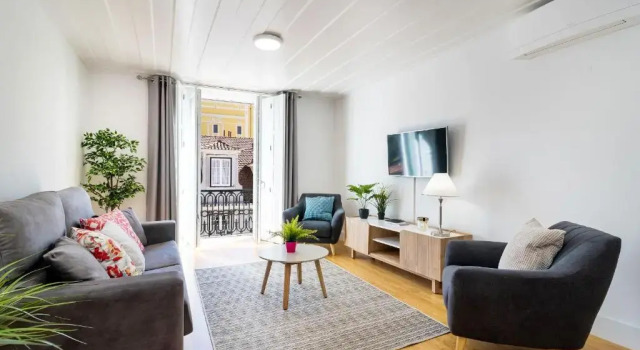 Апартаменты Amazing 1BDR Apartment in Chiado by LovelyStay