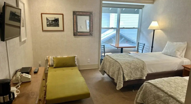 Номер Standard Mountainside Inn 214 1 Bedroom Hotel Room by Alpine Lodging Telluride