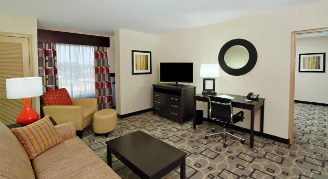 Двухместный люкс Holiday Inn Express Augusta Downtown by IHG