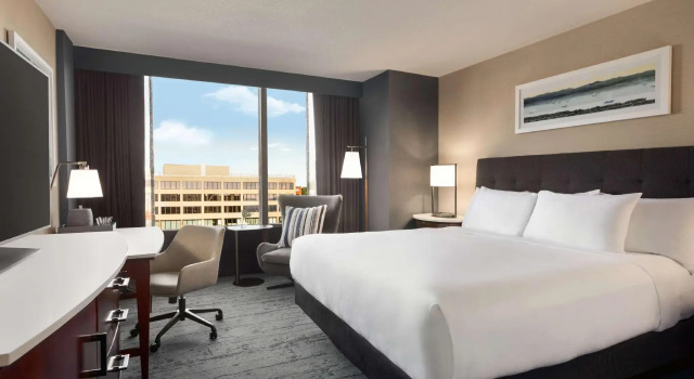 Двухместный номер Standard с видом на город Hotel Champlain Burlington, Curio Collection by Hilton