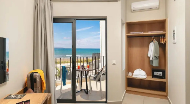 Номер Superior с балконом Elia Agia Marina Hotel