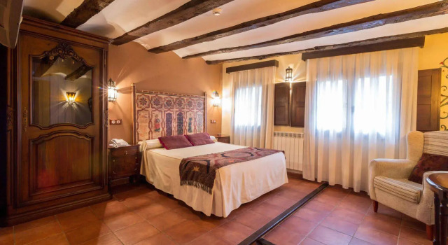 Hotel La Realda, Book Hotel Hotels in Aragon with Breakfast, Breakfasts