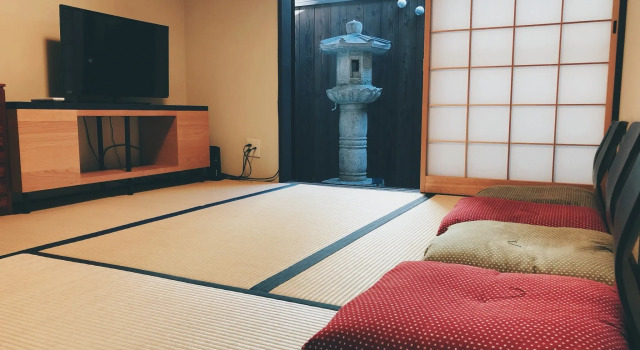 Rakusei Ike, Book Hotel Ine Kyoto