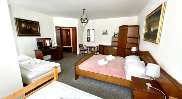 Четырёхместный номер Standard Schlosshotel Marienbad
