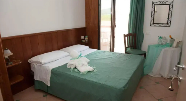 L'Oasi del Fauno Country House
