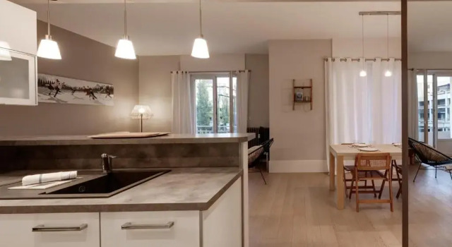 Апартаменты Le Sommeiller - Apartment for 2-4 people with balcony in the center