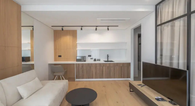 Aliona Guest House