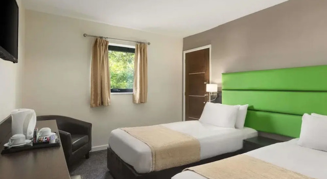 Redwings Lodge Birmingham, Забронировать Отель Отели Англии 3 звезды, 3*