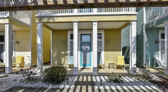 7418 Thomas Drive, Book Feriehus Villaer i Lower Grand Lagoon, Villa