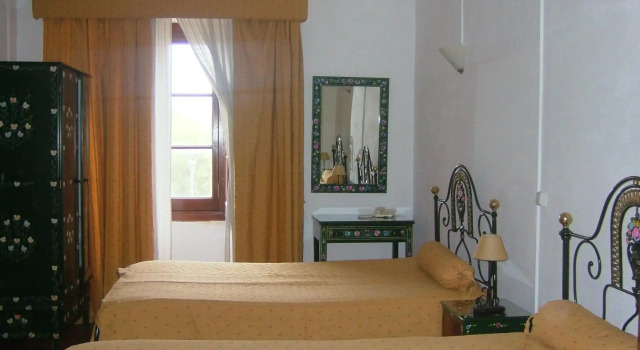 Alentejano Low Cost Hotel, Забронировать Отель Отели Эштремош 3 звезды, рядом с Royal Palace &amp; Torre das Três Coroas, 3*