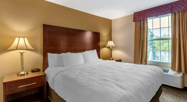 Люкс Comfort Inn Foxboro - Mansfield