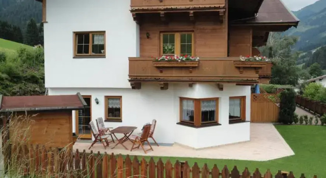Haus Schwarzkogel, Buchen Sie Hotel Kirchberg in Tirol Brixental