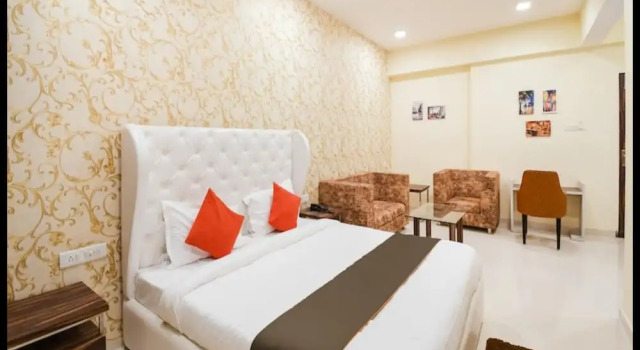 Hotel Golden - I, Забронировать Отель Отели штата Махараштры с завтраком, Завтраки