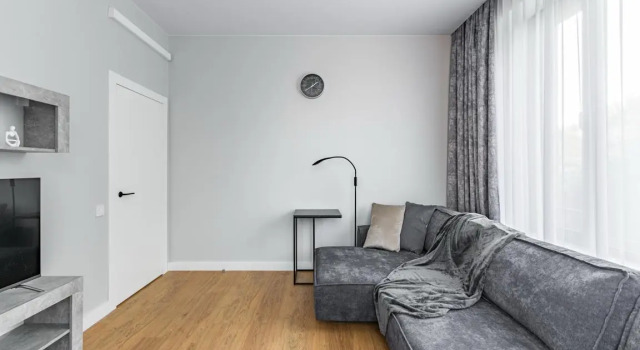 Happy meters on the embankment Novodanilovskaya 8k2, Book Apartment Moscow Russia