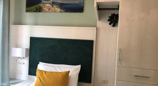 Hotel Limone, Забронировать Отель Отели в центре Лимоне-суль-Гарды, в центре