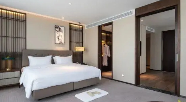 Люкс Deluxe LiuZhou Imperial Dragon Bay Purejoy Hotel