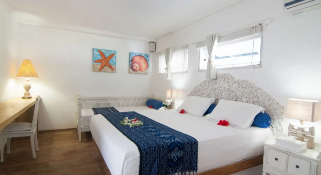 Coral Flora Villa Beach Front, Book Villa Villaer i Lombok, Villa