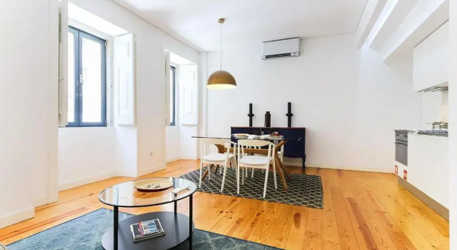 Апартаменты Deluxe ALTIDO Avenida Apartments
