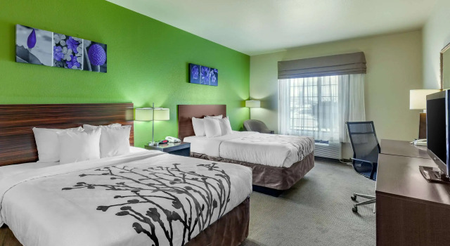 Четырёхместный номер Standard Sleep Inn & Suites Hewitt - South Waco
