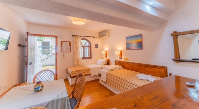 Апартаменты Grand Kastro Studios Apartments