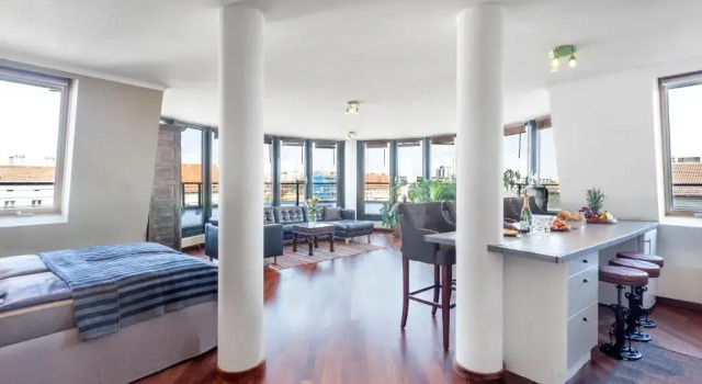 Апартаменты с 3 комнатами The Danziger, 2 unique roof top units in PrenzlauerBerg, group & family friendly, from 2 up to 7 Guests