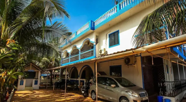 Jovinhos Place by OYO Rooms, Rezerwuj Hotel Hotele w North Goa z parkingiem, Parking