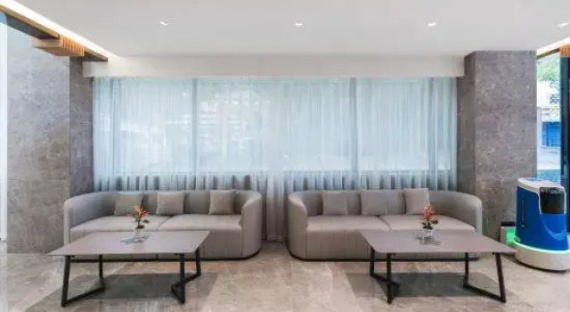 Wanxin R Hotel, Prenota Hotel Hotel a Hubei con parcheggio, Parcheggio