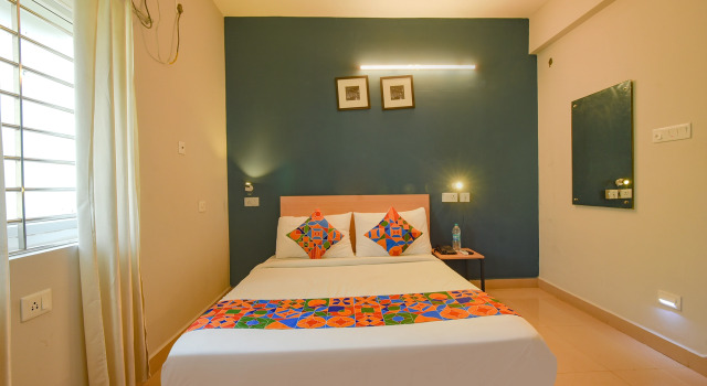 FabHotel Sasti Inn