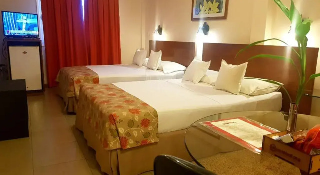 Standart dört kişilik oda Hotel Amalfi