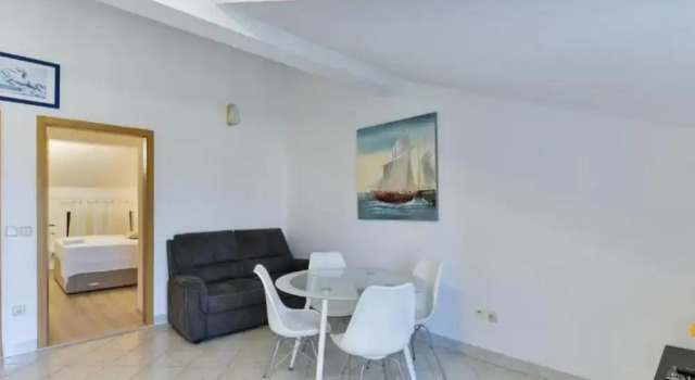 Apartments Franica With Heated Pool and Hot-tub