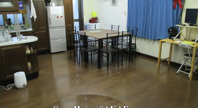 Кровать в общем номере (мужской номер) с балконом GUEST HOUSE SAKAE - Hostel