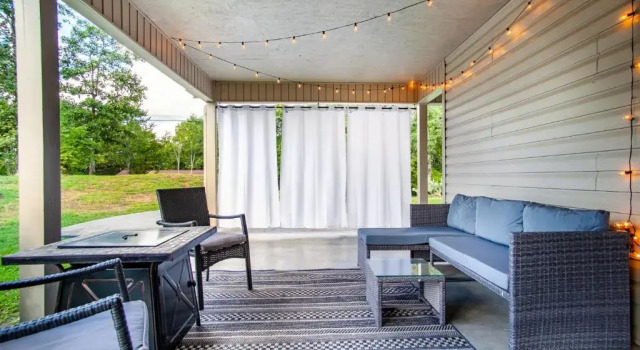 Cozy Firefly Getaway with forest view, Забронировать Отель Севьервилл Great Smoky Mountains National Park