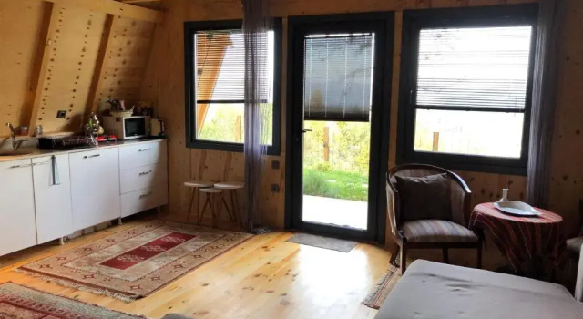 Happy House Bungalov Sapanca 1 Şükriye köyü iç yolu 4010 sokak 15, Varaa Hotelli Hotellit Marmara-alue pysäköinnillä, Pysäköinti