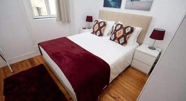 Inn - Chiado Boulevard Guest House, Забронировать Гостевой дом Гостевые дома Лиссабона, рядом с Праса ди Эшпанья, Гостевой дом