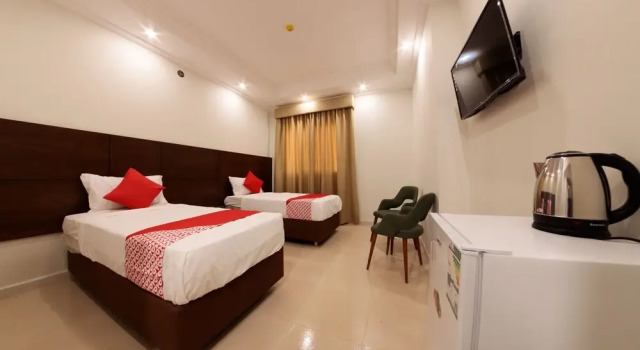 OYO 218 Toba Hotel, Book Hotel Hoteller i An Nikāshah med parkering, Parkering