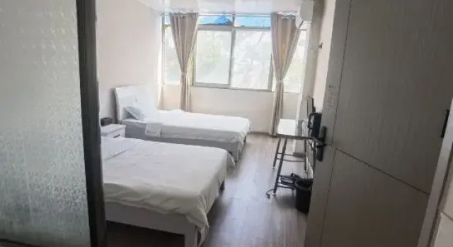 Xingfu Hostel (Xinyang Senior High School), Book Hostel Xinyang Henan
