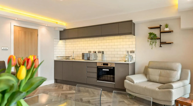 Pleasant View - Direct Beach Access Sea Views and Parking, Забронировать Апартаменты/квартира Сондерсфут 