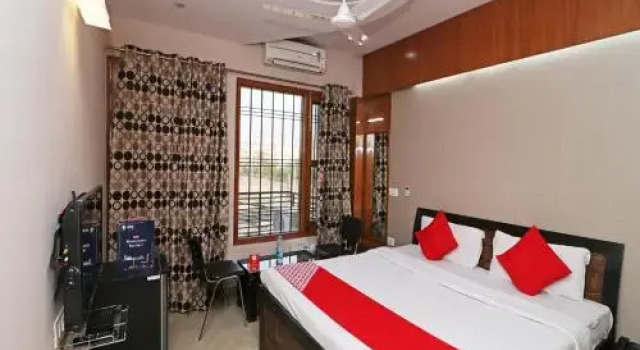 Alarians Residency