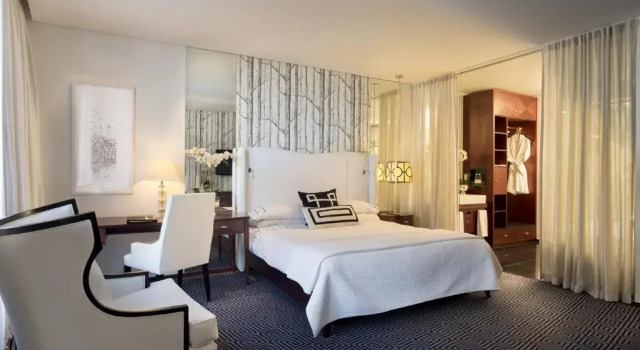 Двухместный номер Executive с балконом DAVINCI Hotel on Nelson Mandela Square